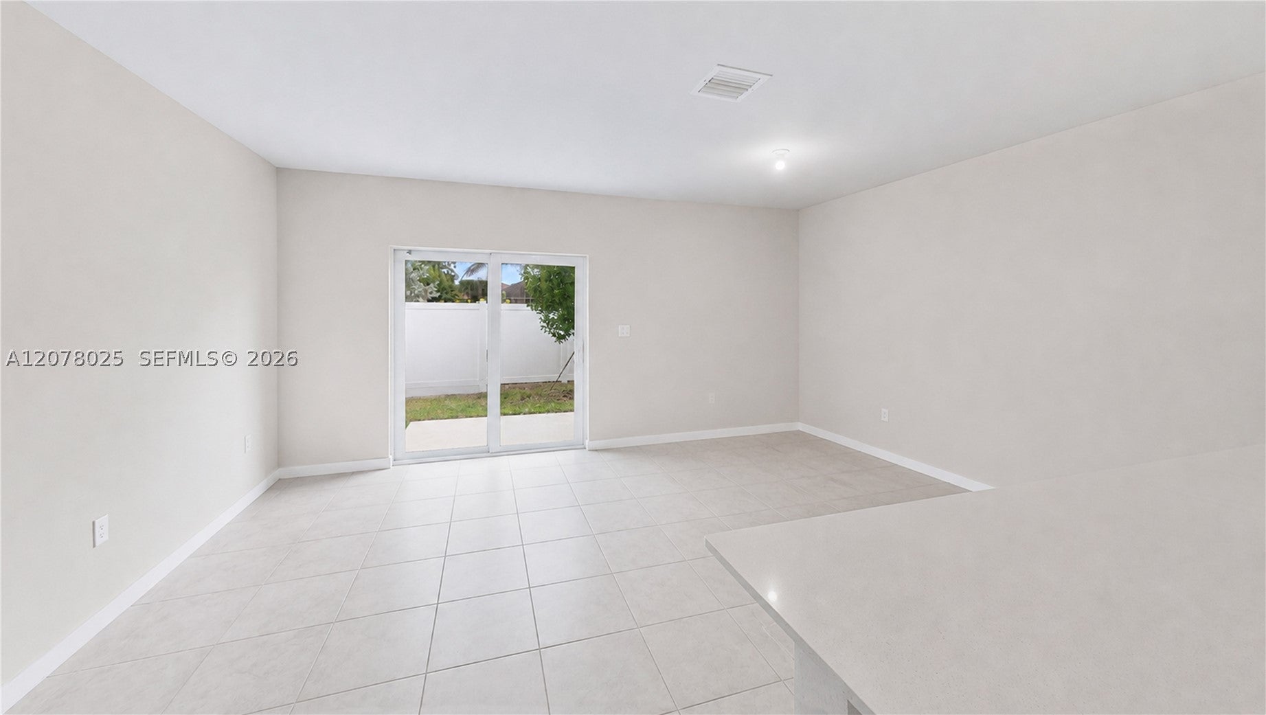 389 NW 10th Ct