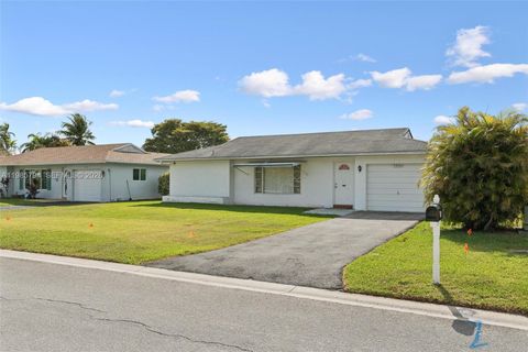 Photo of 9306 NW 80th St, Tamarac, FL 33321 (MLS # A11985794)