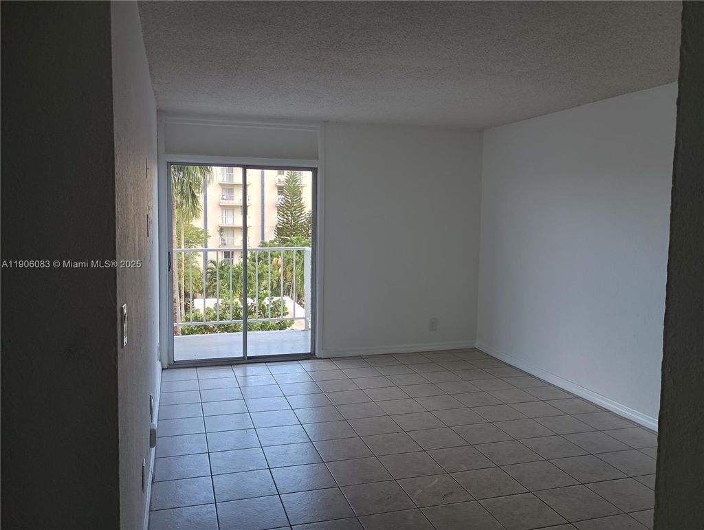 Photo of Miami, FL 33126 (MLS # A11906083)