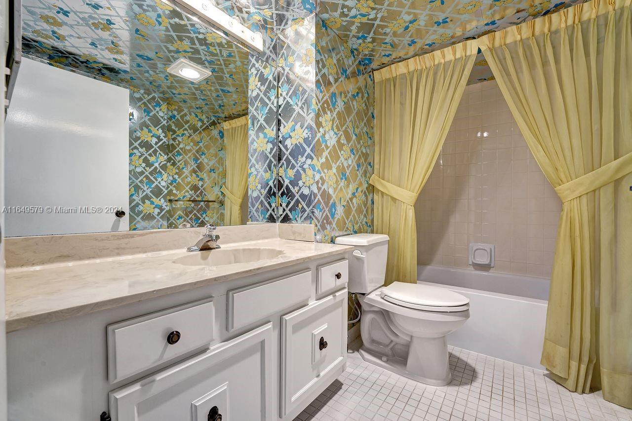 BOCA BAYOU CONDO - Residential
