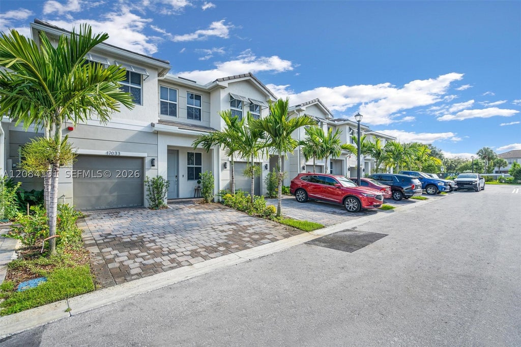 Photo of 17033 SW 1st St #1, Pembroke Pines, FL 33027 (MLS # A12084191)