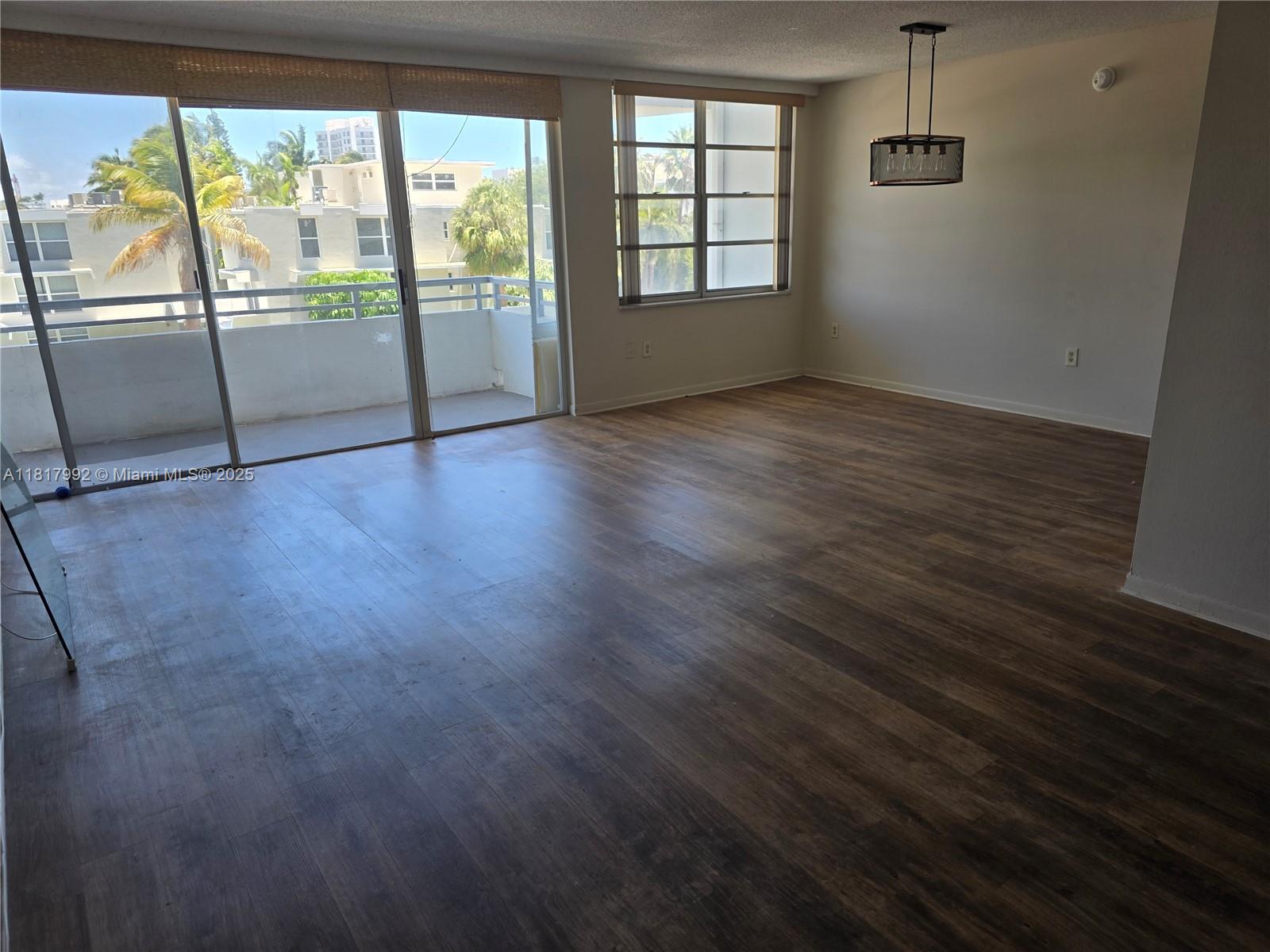 1080 94th St 302