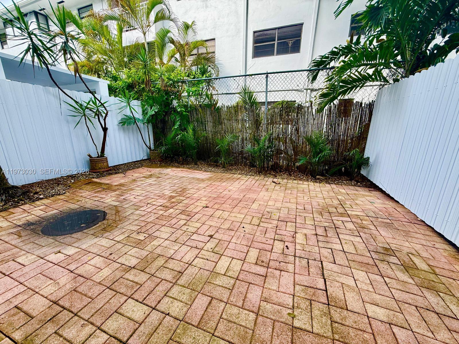 2539 S Bayshore Dr 226AR