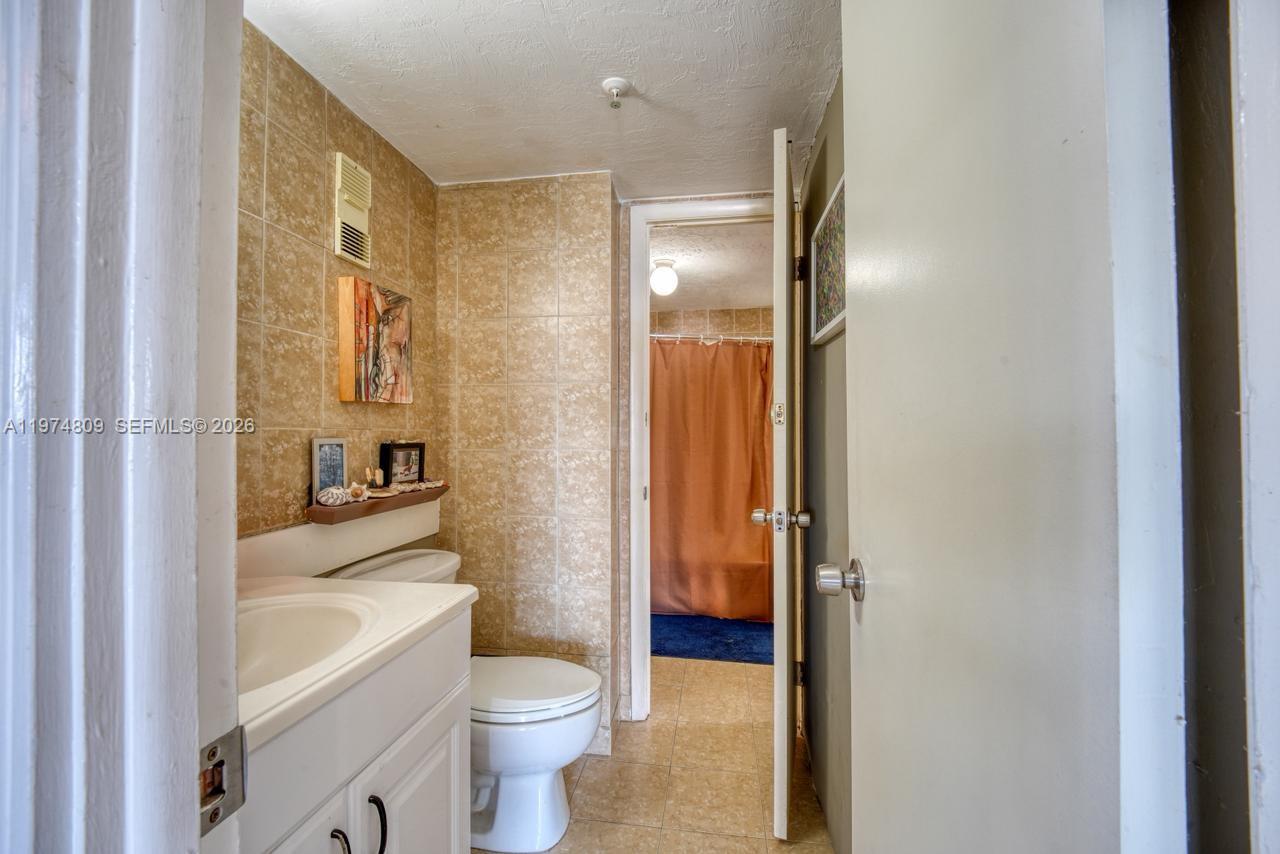 GOLDEN WEST CONDO - Residential