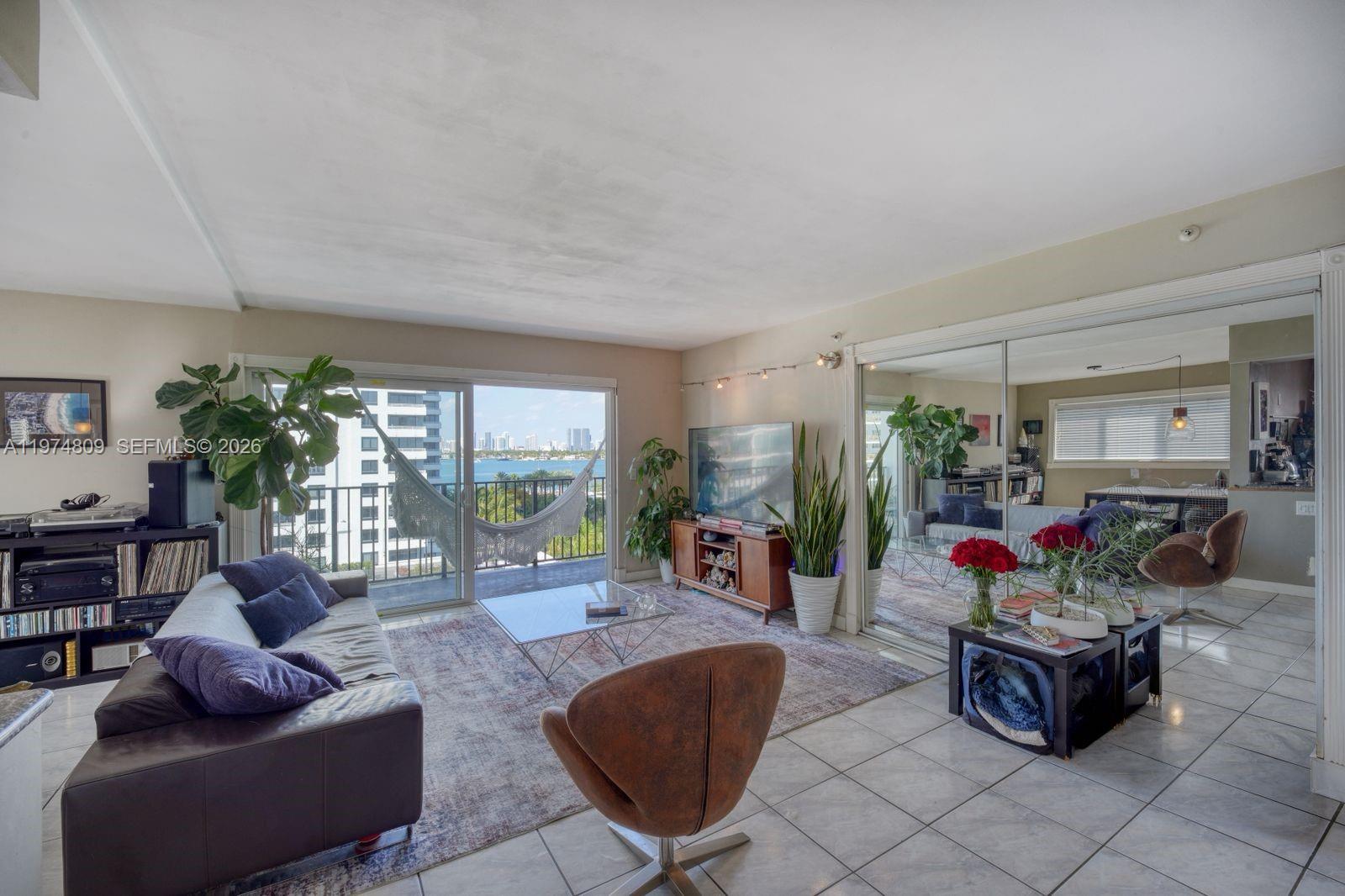 GOLDEN WEST CONDO - Residential