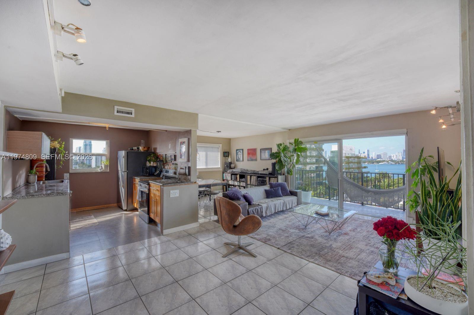 GOLDEN WEST CONDO - Residential