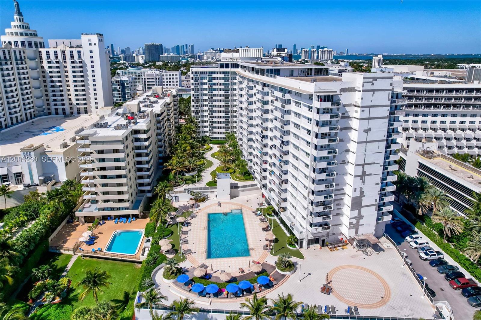 THE DECOPLAGE CONDO - Residential Lease