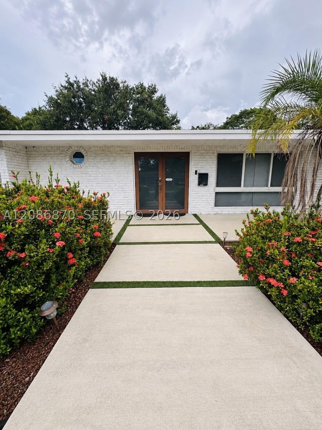 695 SW 65th Ave, Margate FL 33068