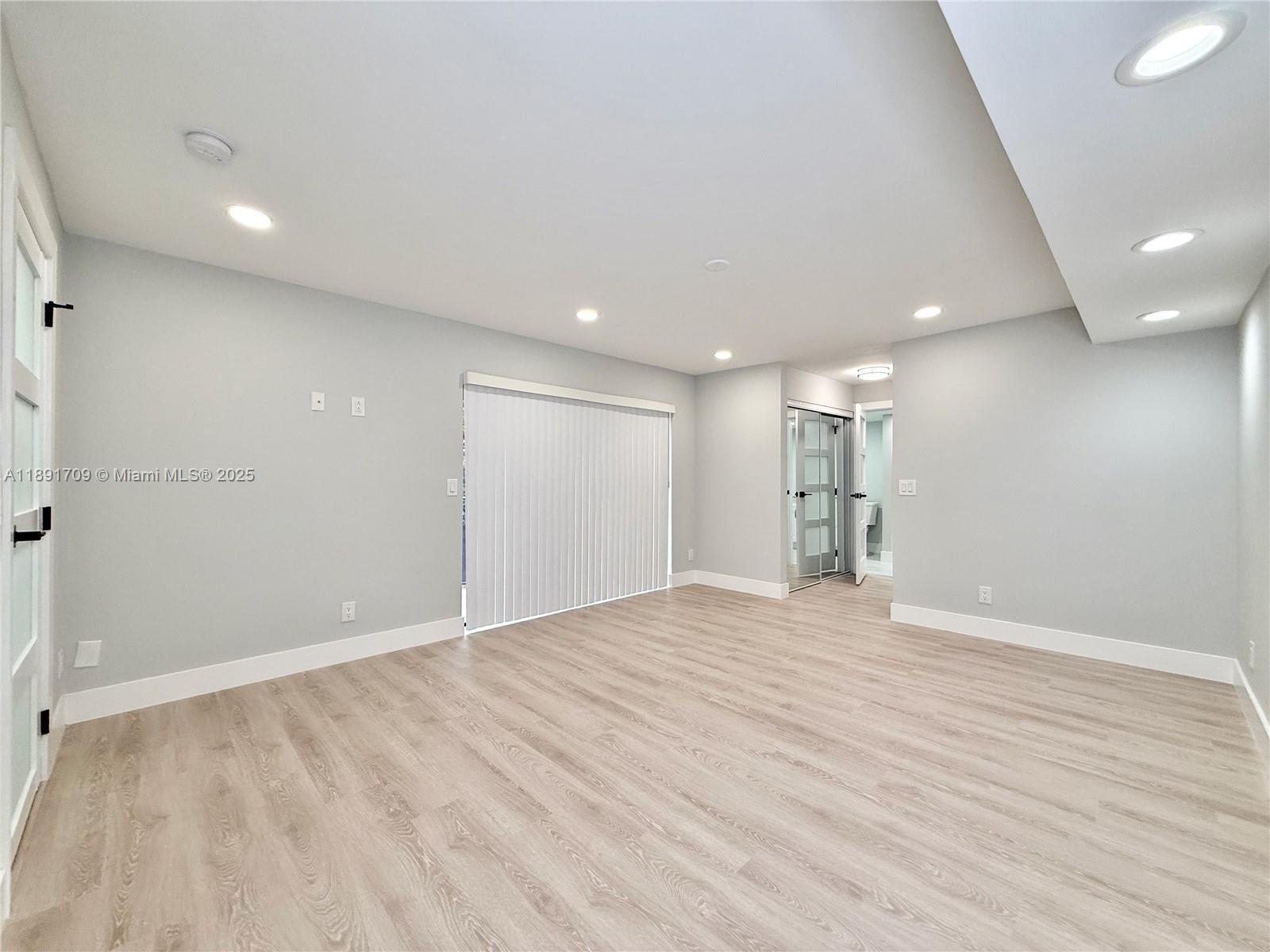 WOODVILLE - Residential
