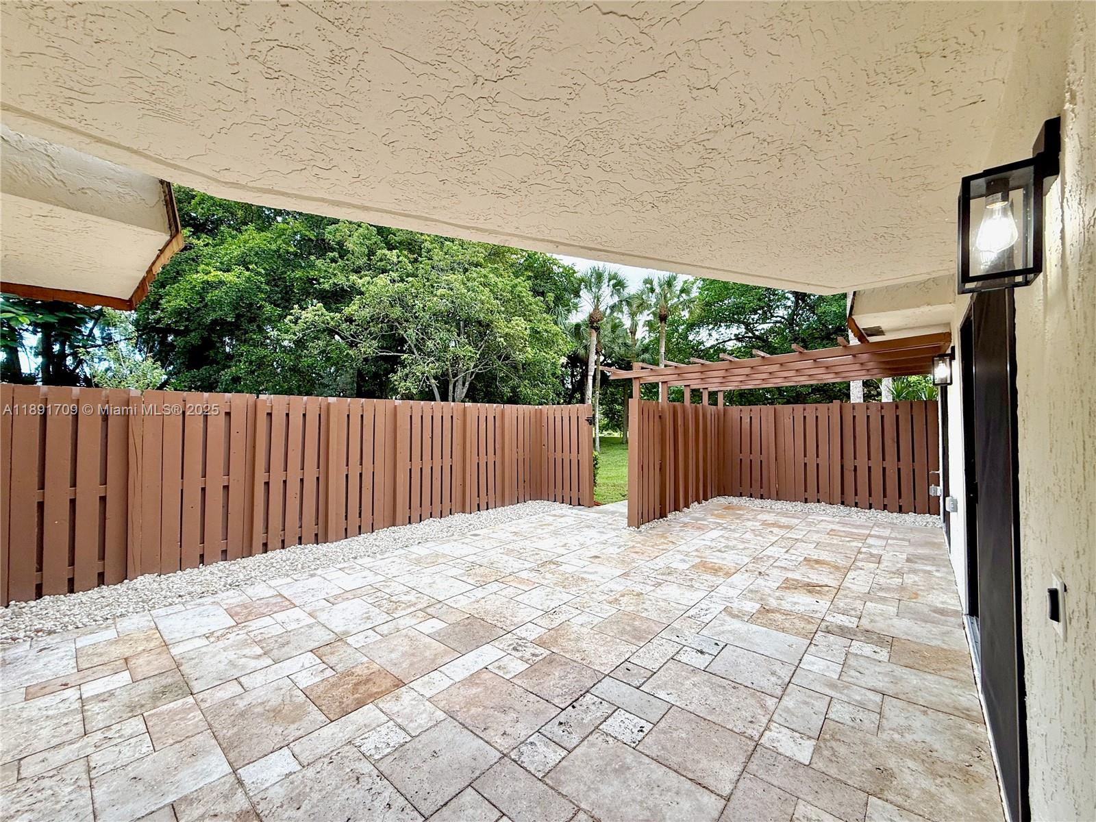 WOODVILLE - Residential