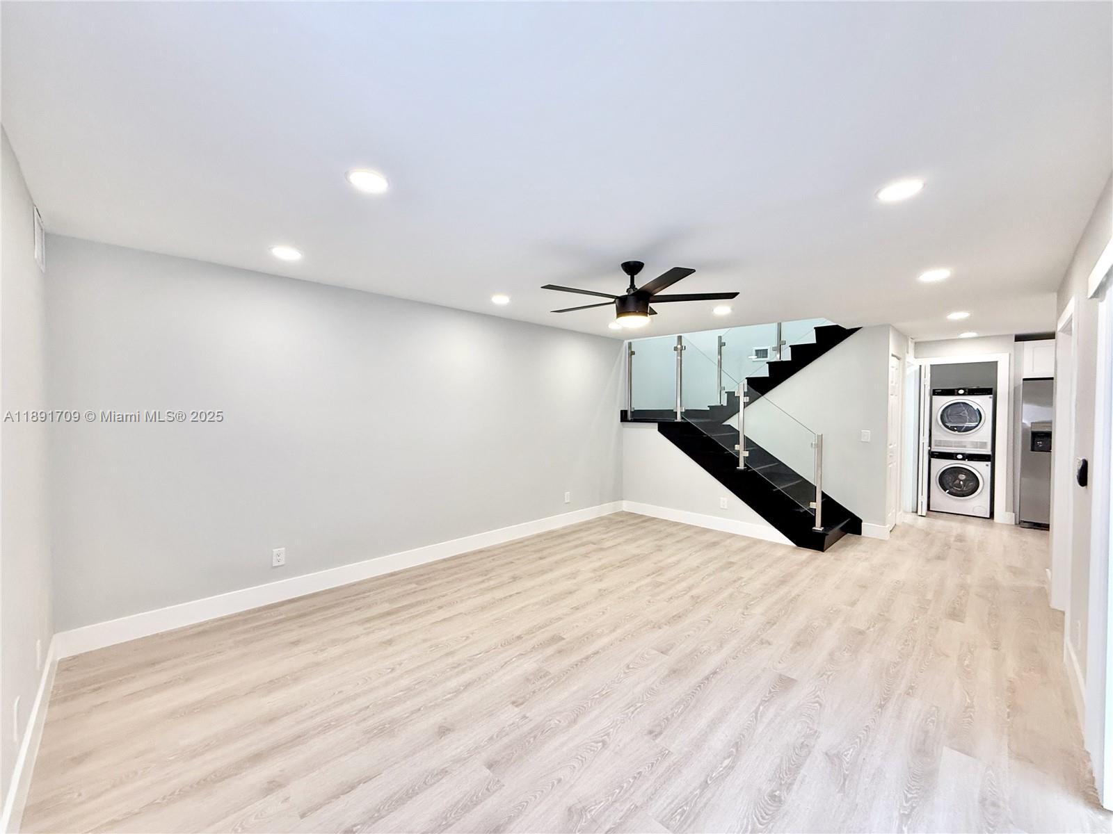 WOODVILLE - Residential