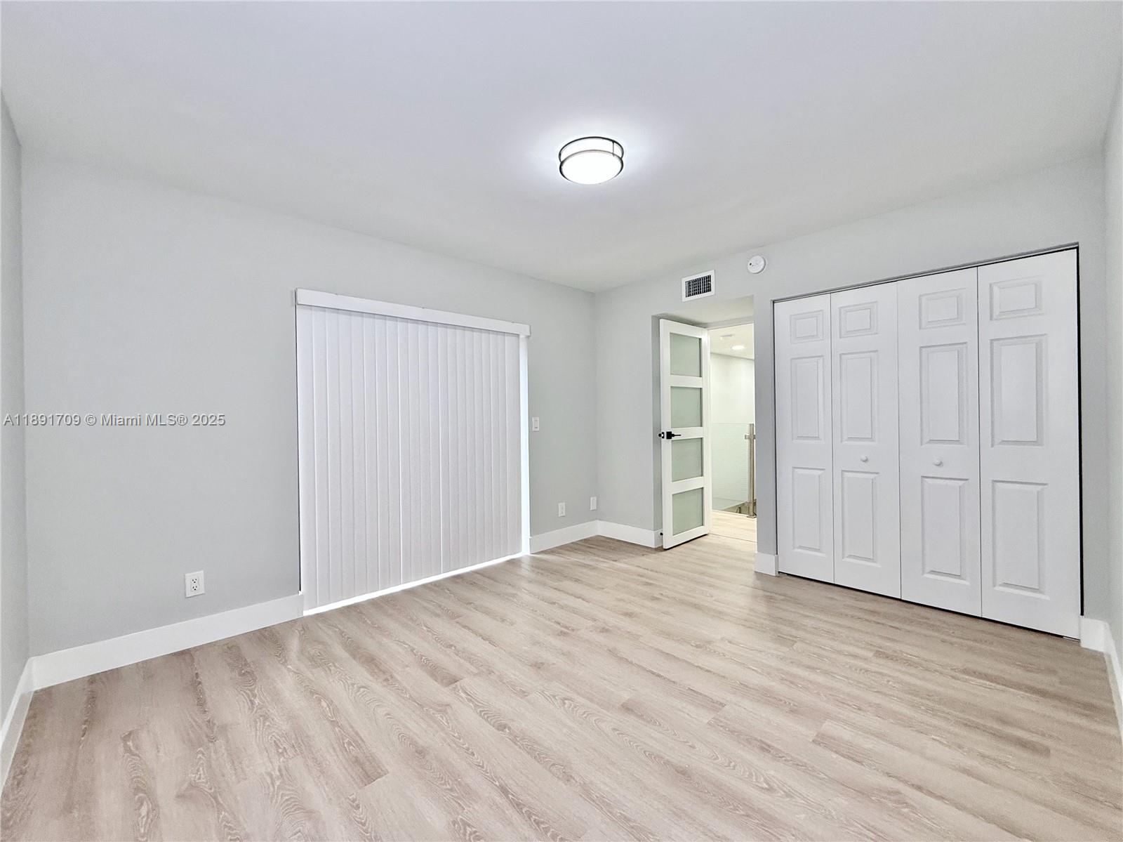 WOODVILLE - Residential