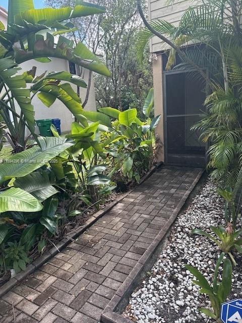 CARDINAL GREENS TOWNHOUSE - Residential Lease
