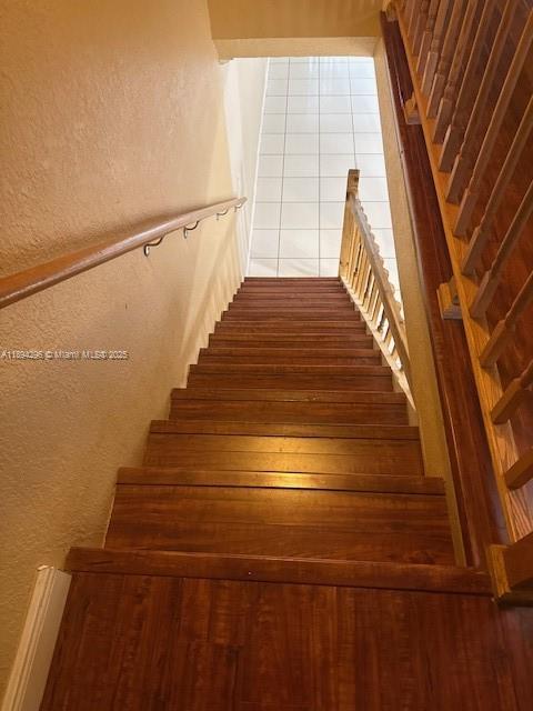 CARDINAL GREENS TOWNHOUSE - Residential Lease
