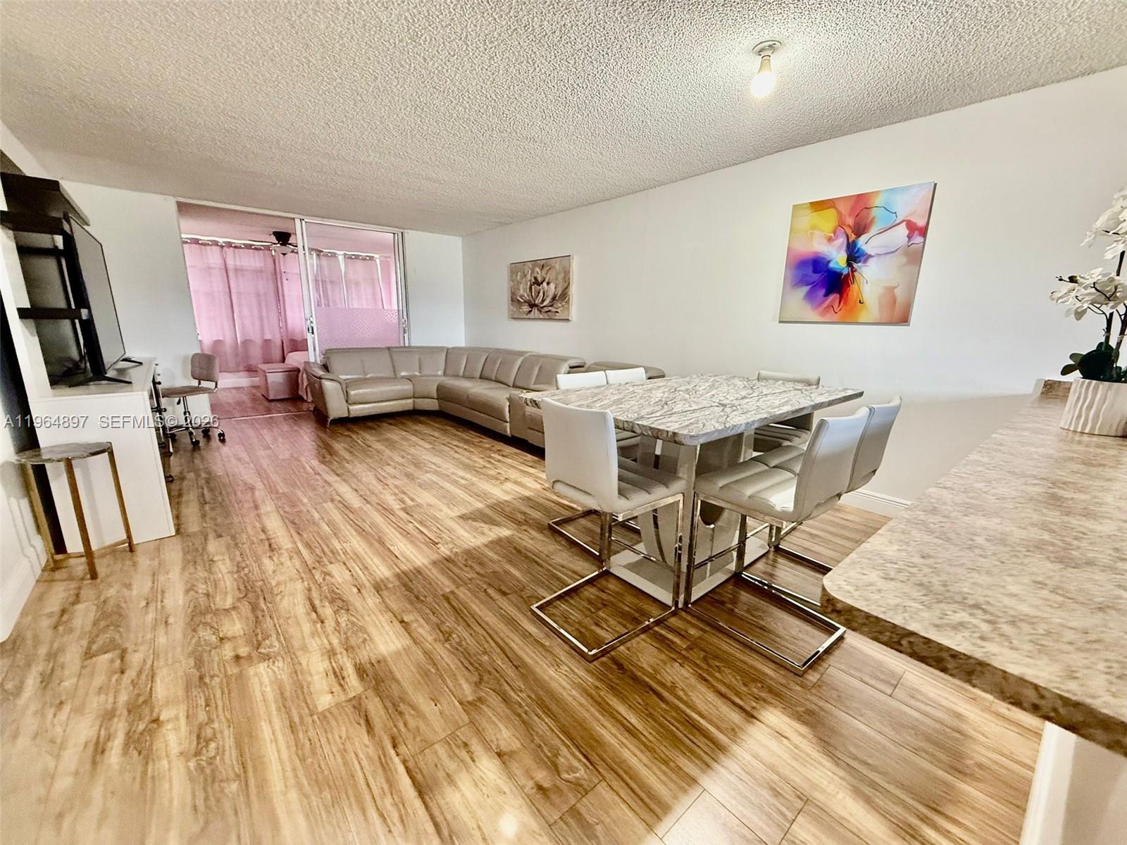 ROYAL OAKS CONDO - Residential