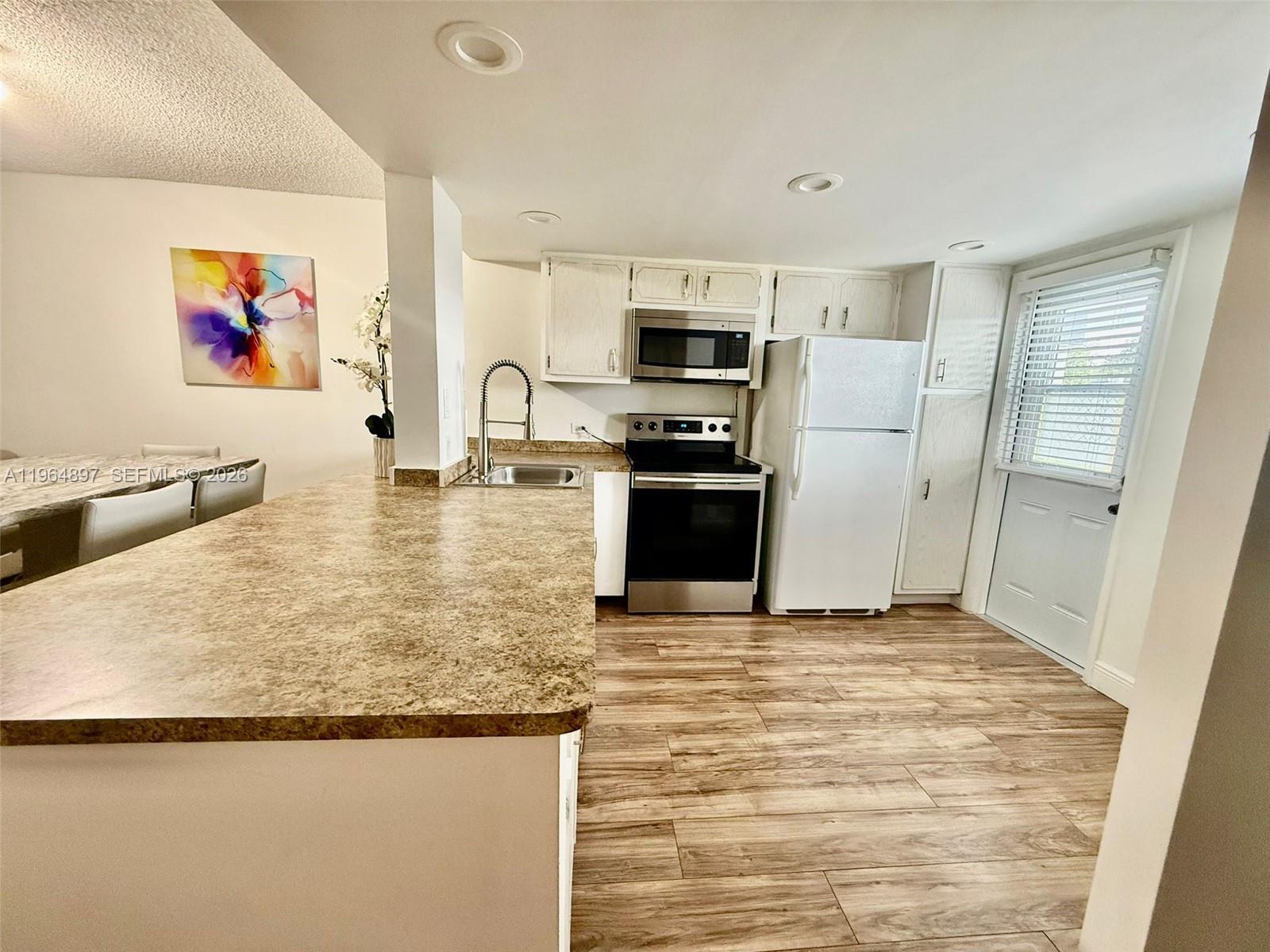 ROYAL OAKS CONDO - Residential