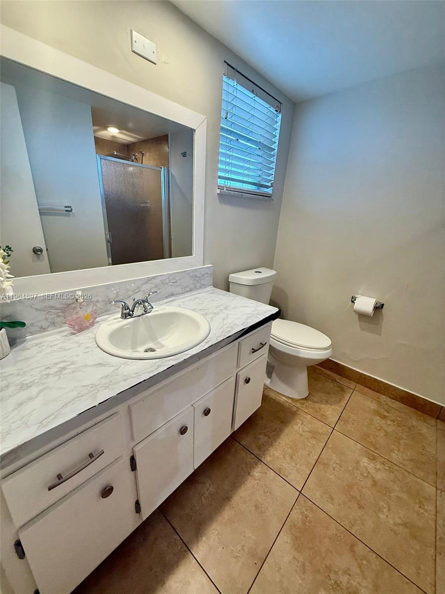 ROYAL OAKS CONDO - Residential