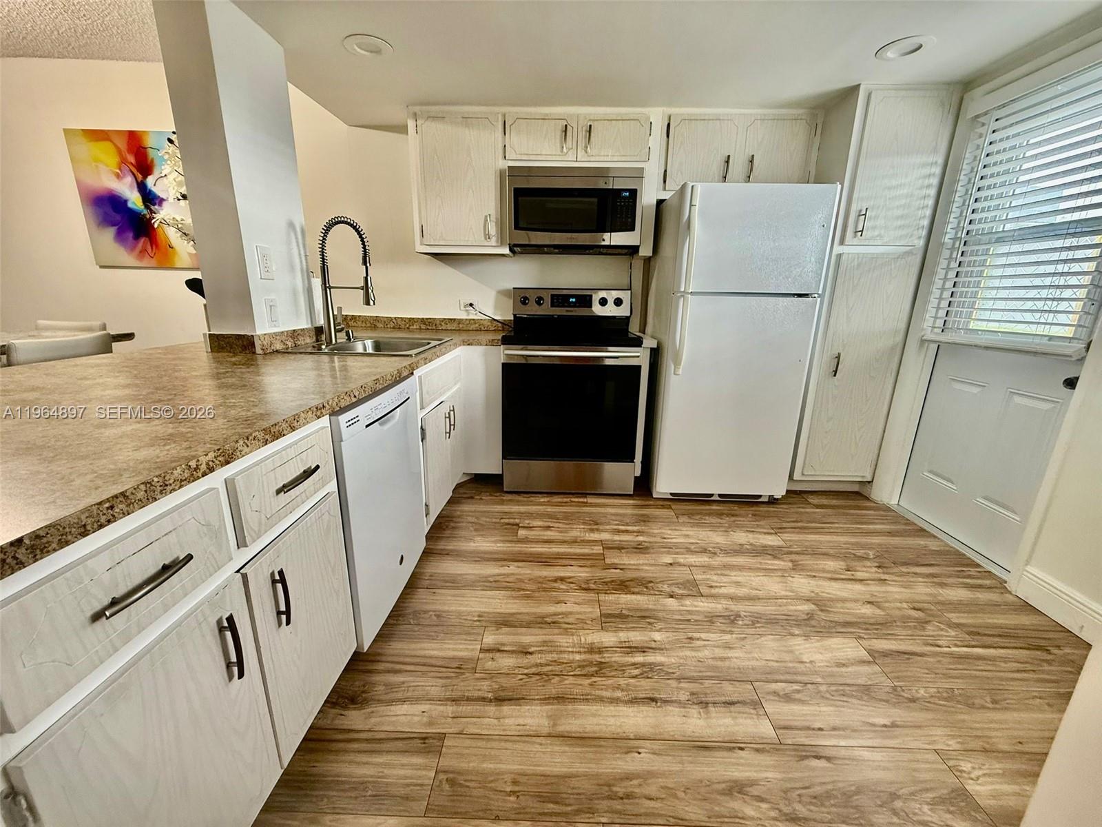 ROYAL OAKS CONDO - Residential