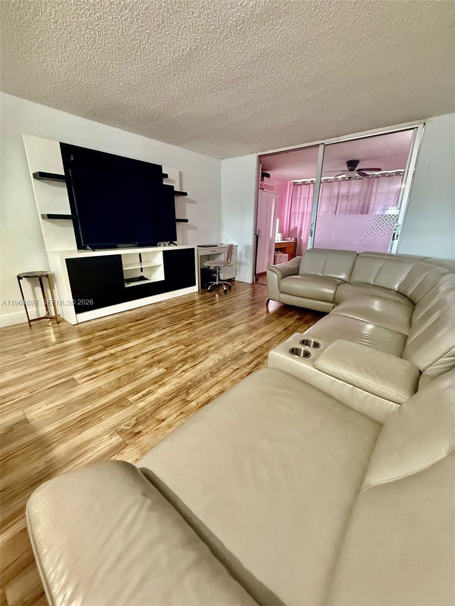 ROYAL OAKS CONDO - Residential