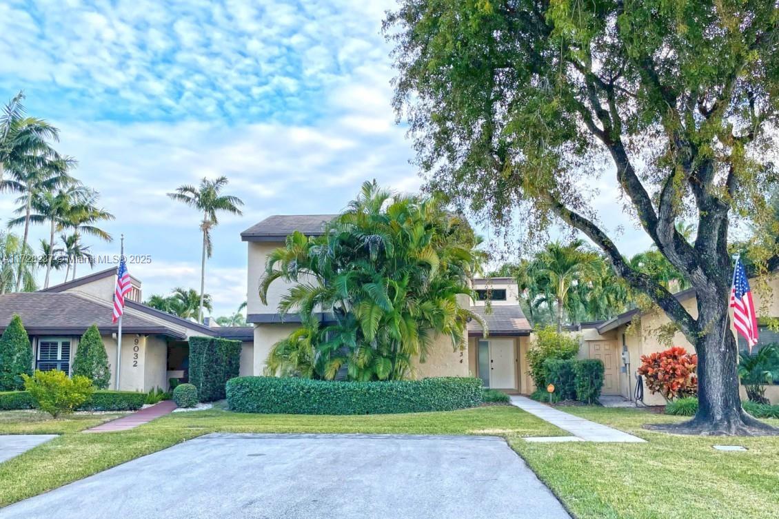 Rental Property at 9034 Sw 132nd Ln, Miami, Broward County, Florida - Bedrooms: 3 
Bathrooms: 3  - $3,400 MO.