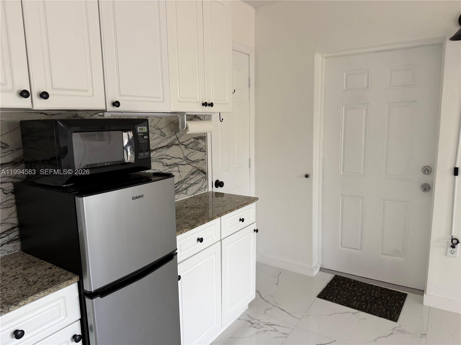 IVES ESTATES SEC 1 - Residential Lease