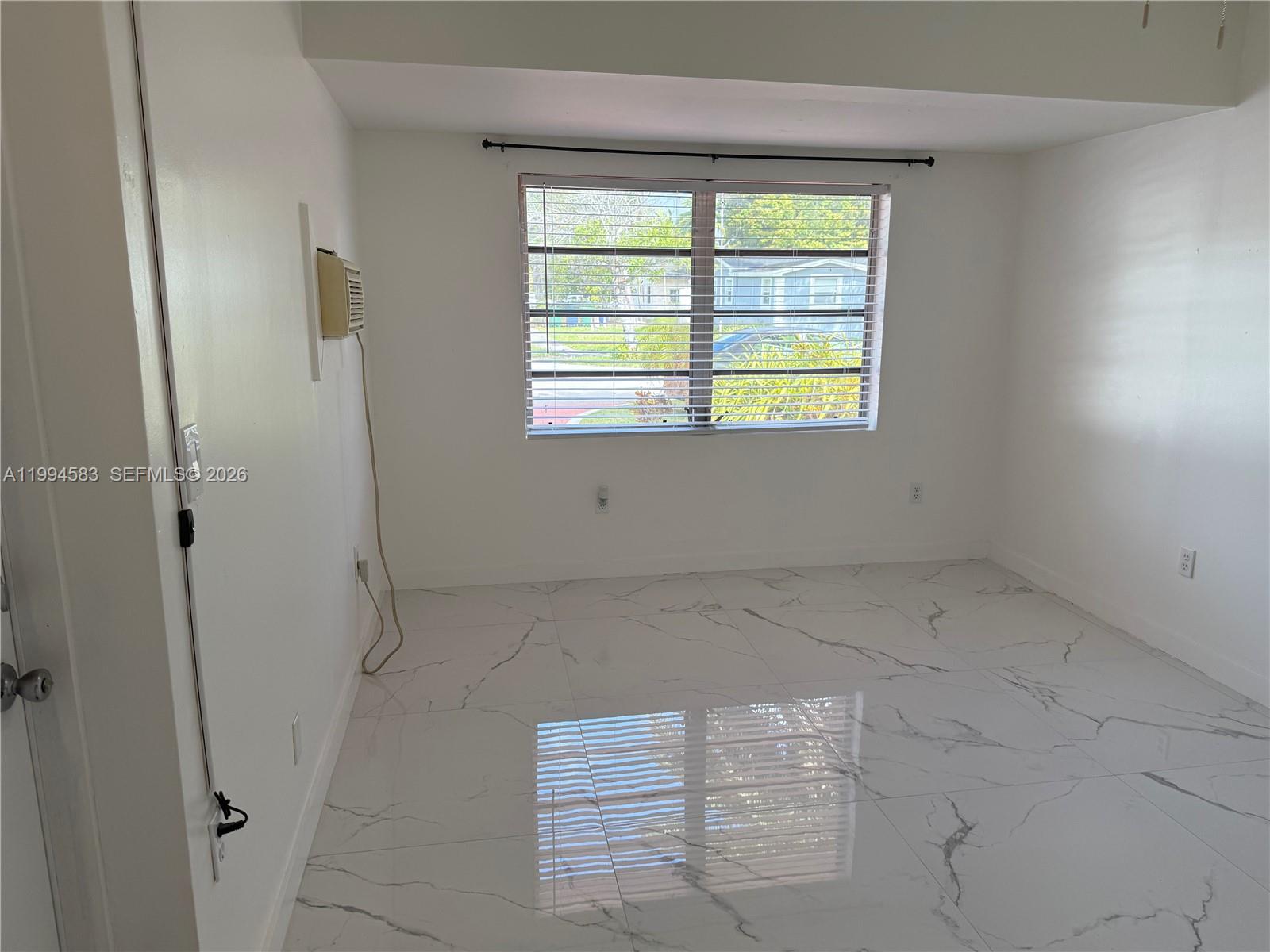 IVES ESTATES SEC 1 - Residential Lease