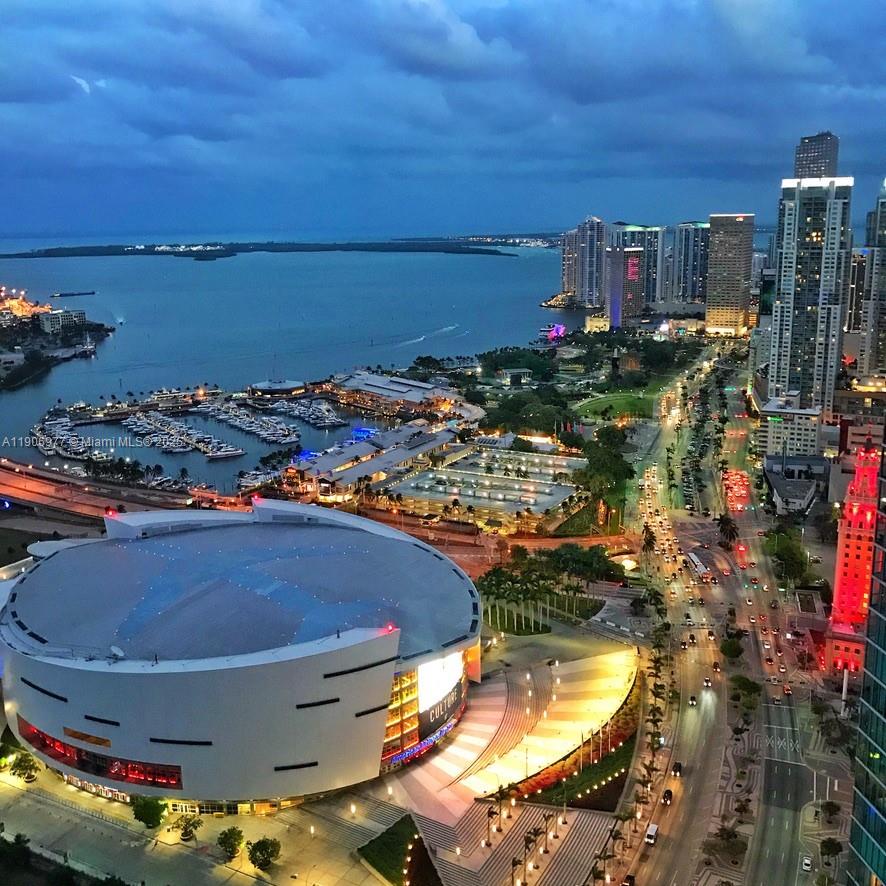 900 BISCAYNE BAY CONDO - Residential Lease