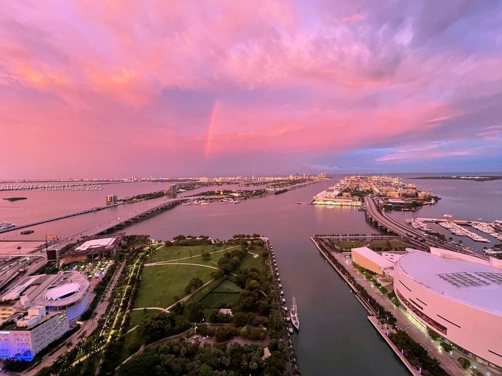 900 BISCAYNE BAY CONDO - Residential Lease