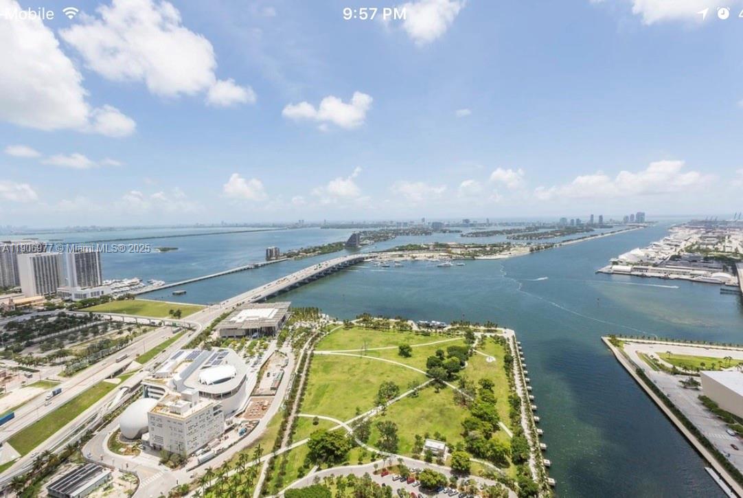 900 BISCAYNE BAY CONDO - Residential Lease