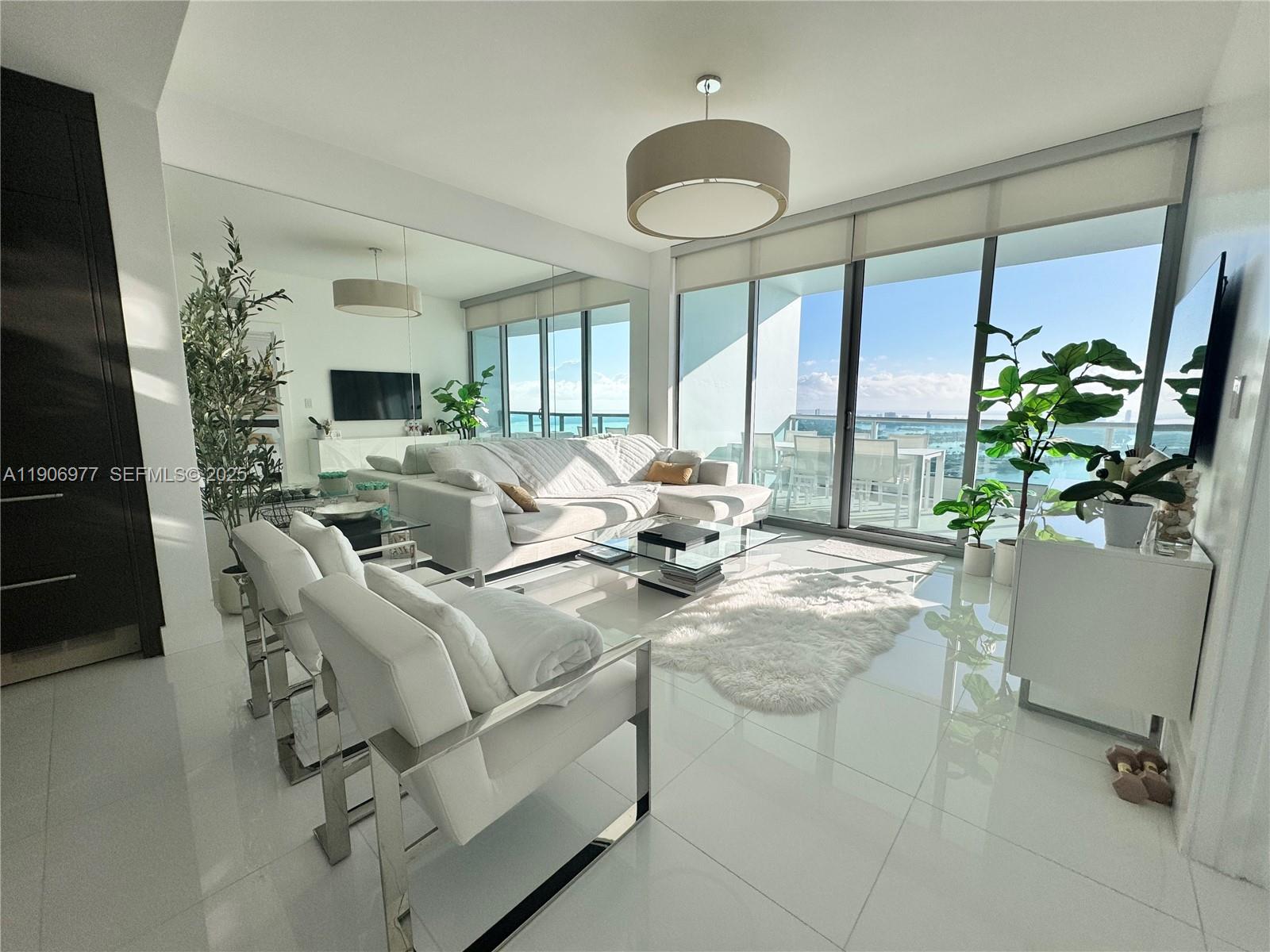 900 Biscayne Blvd 5005