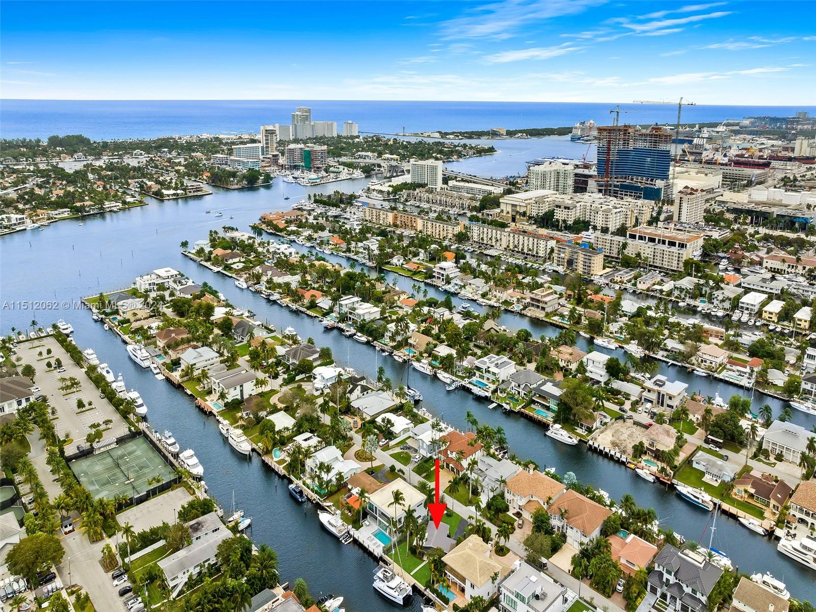 LAUDERDALE HARBORS SEC A - Residential