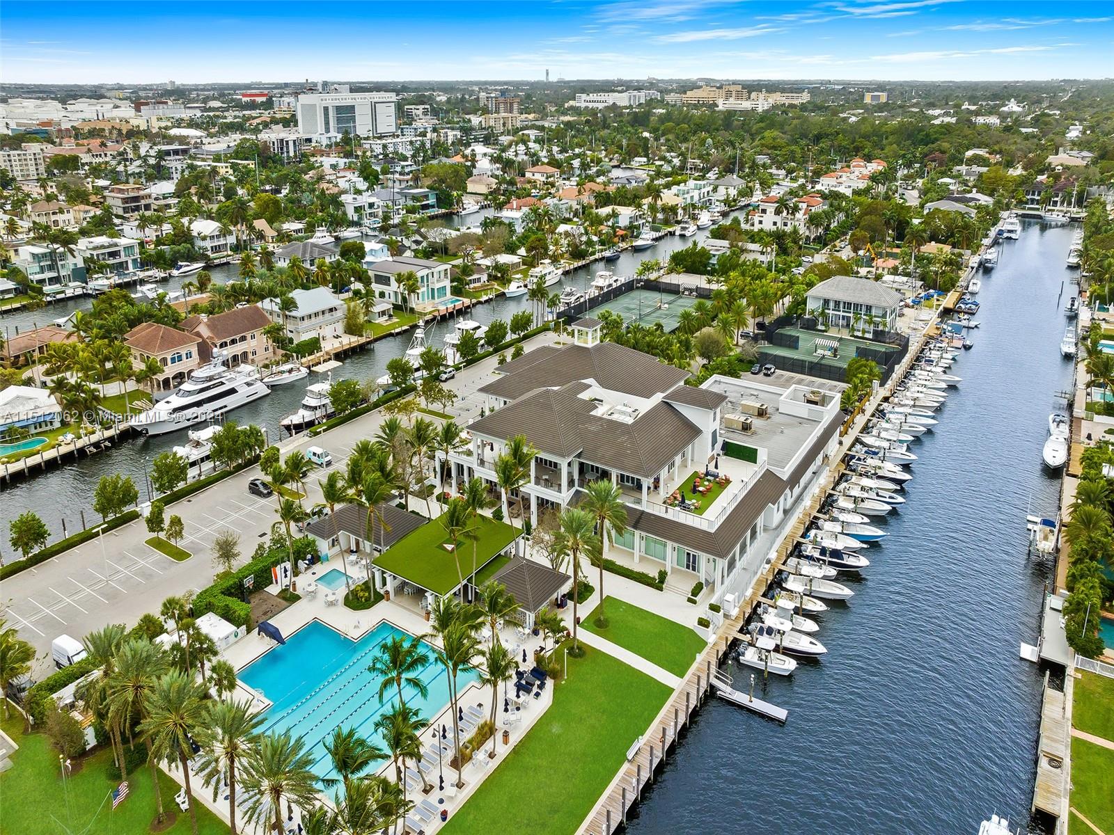 LAUDERDALE HARBORS SEC A - Residential