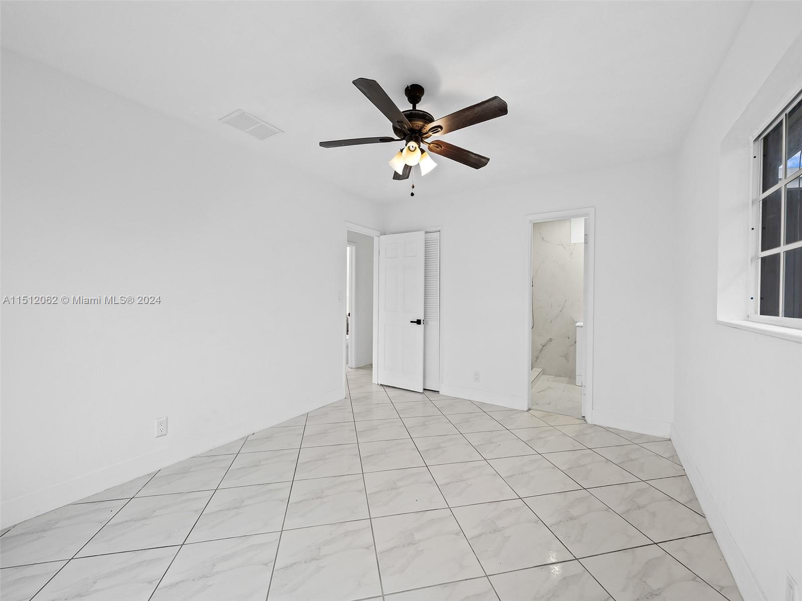 LAUDERDALE HARBORS SEC A - Residential