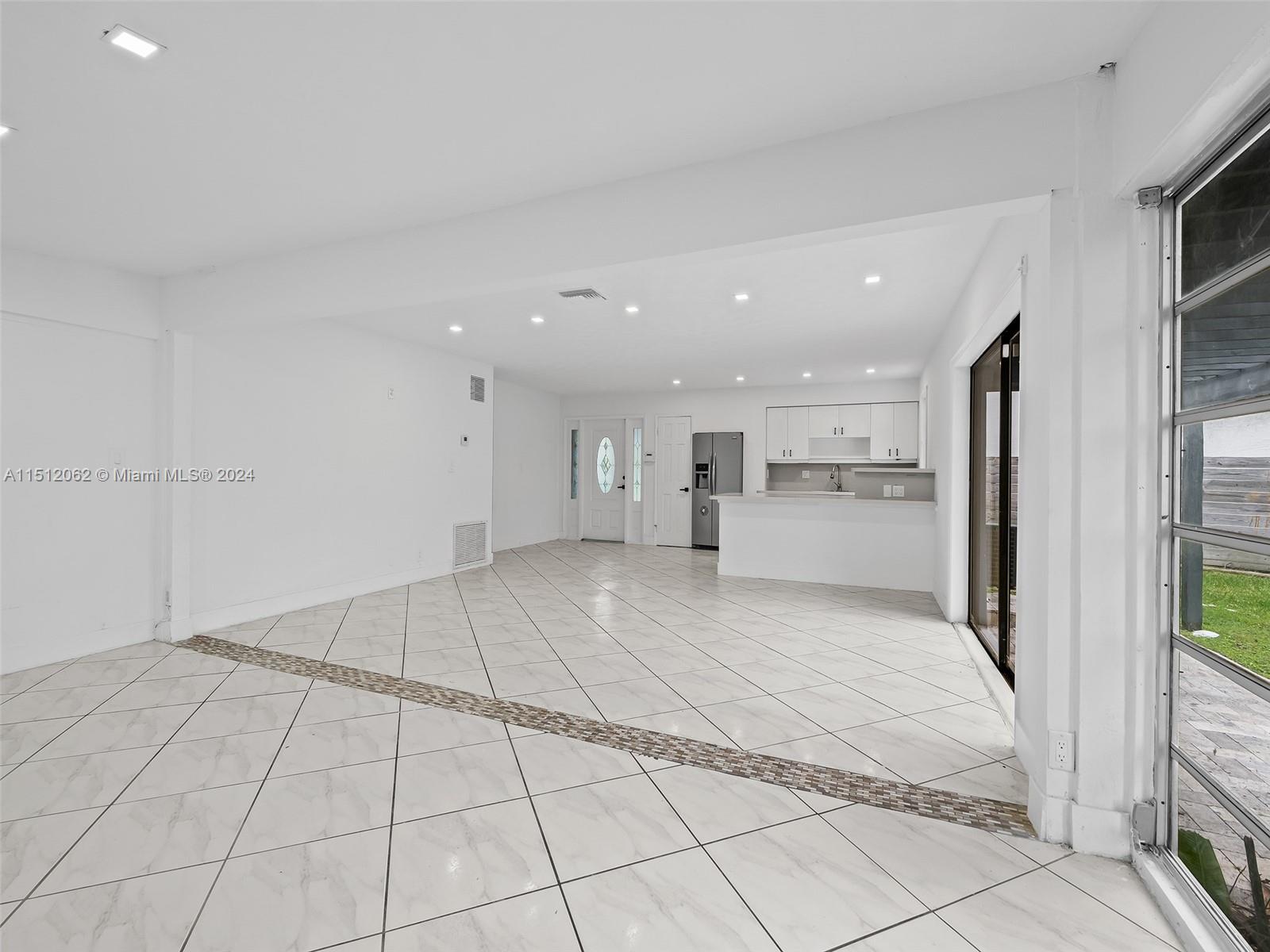 LAUDERDALE HARBORS SEC A - Residential