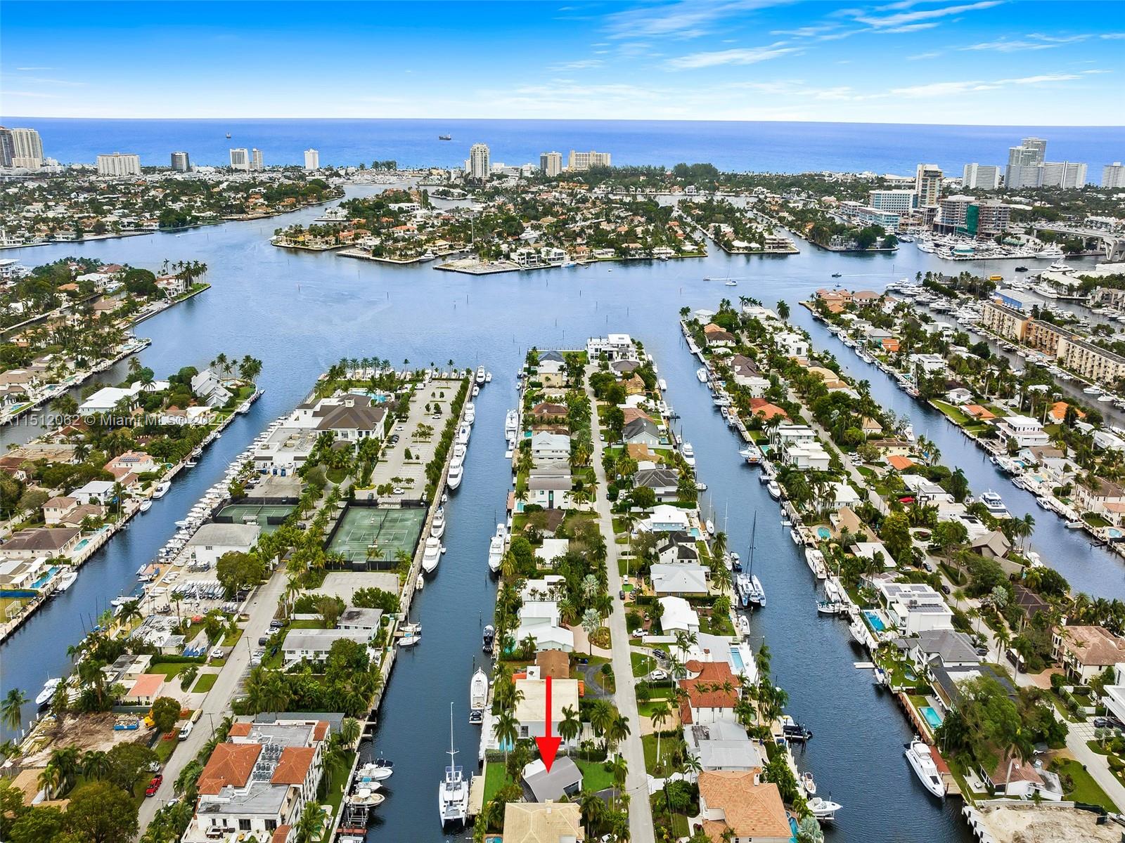 LAUDERDALE HARBORS SEC A - Residential