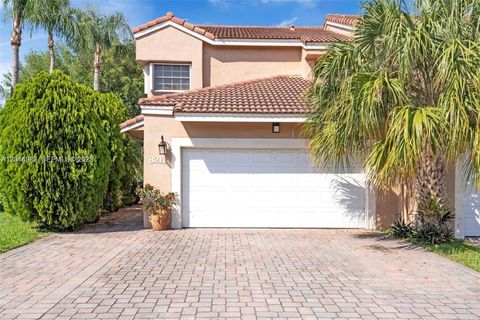 Photo of 8211 NW 191st Ln #35L, Hialeah, FL 33015 (MLS # A12014982)