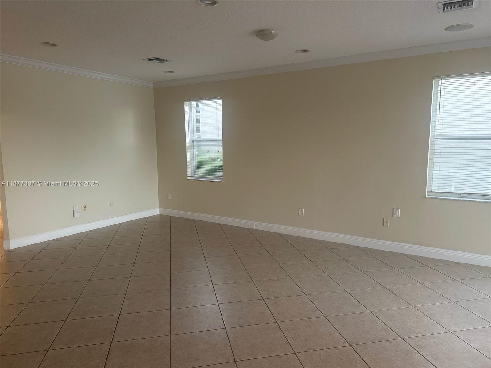 5042 SW 164th Ave
