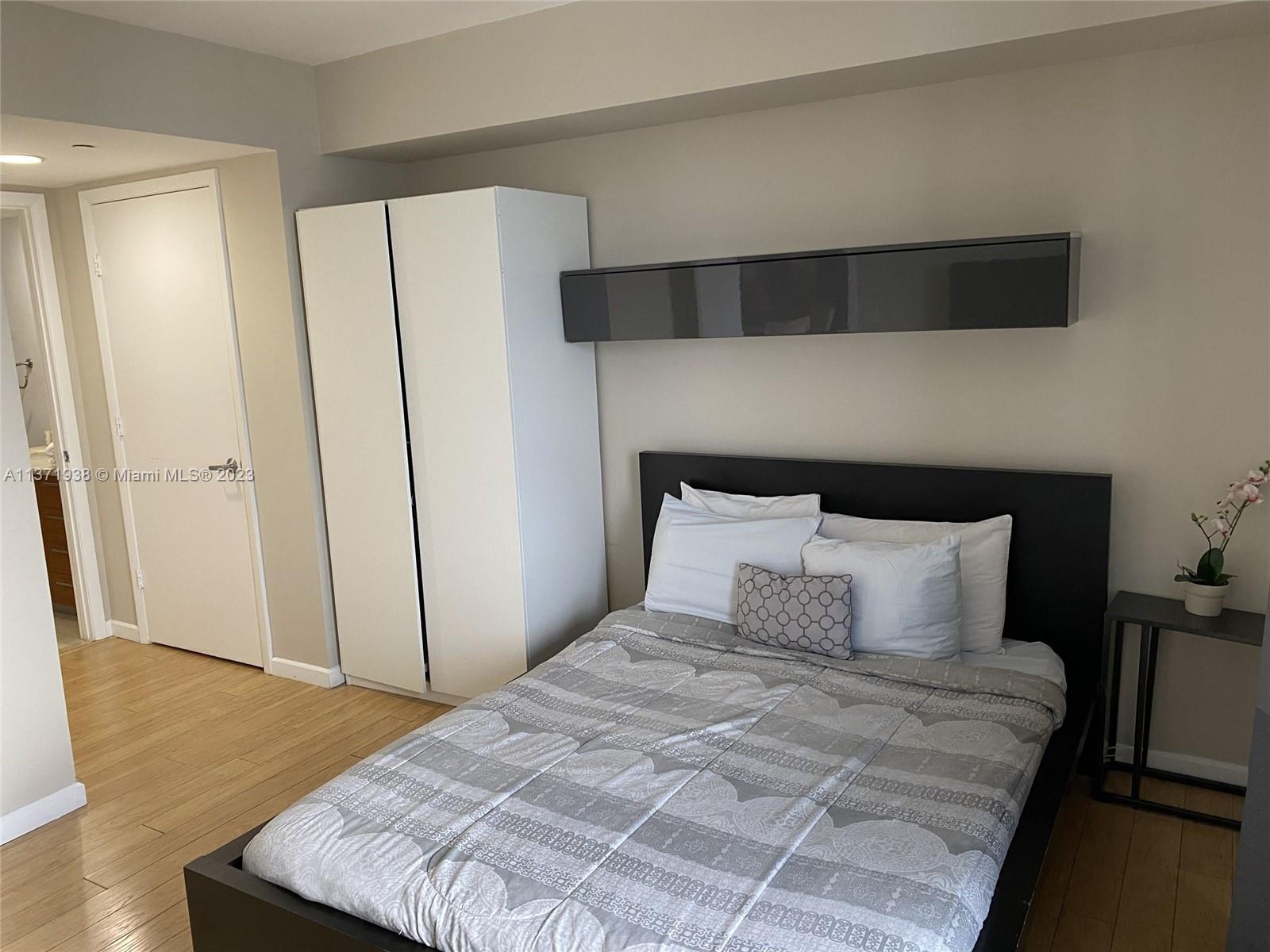 50 BISCAYNE CONDO - Residential Lease