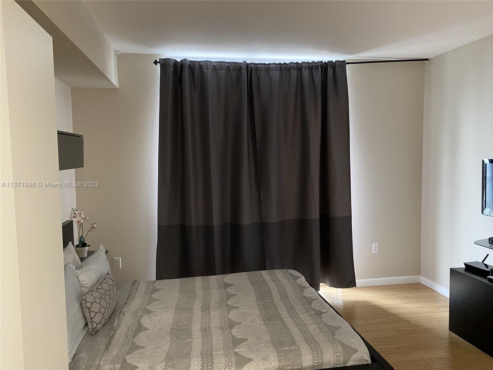 50 BISCAYNE CONDO - Residential Lease