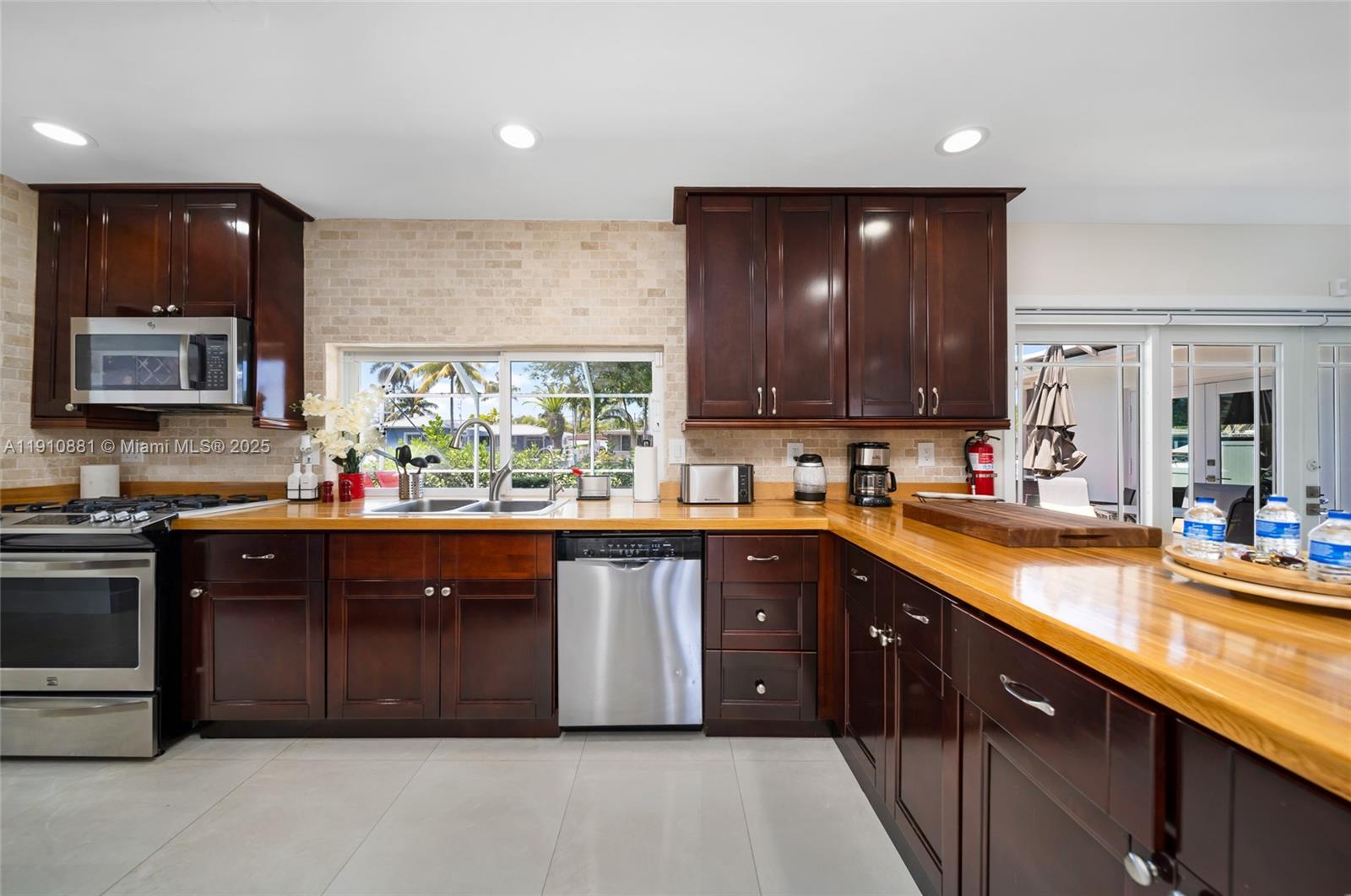 CYPRESS HARBOR 2ND SEC - Residential