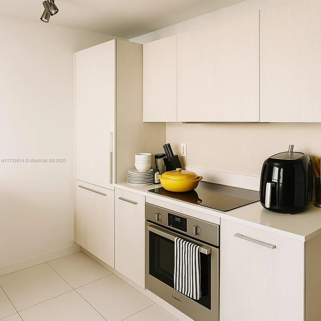 Miami, Florida 33137, United States, 1 Bedroom Bedrooms, ,2 BathroomsBathrooms,Residential,Active,13805