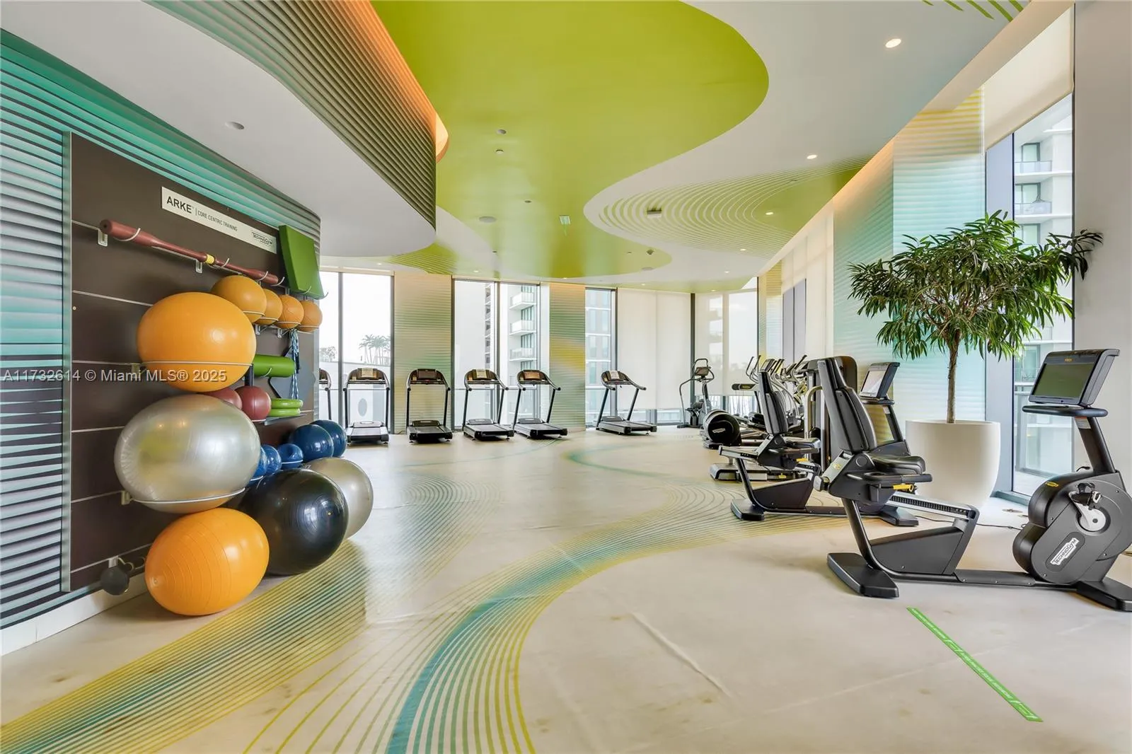 Miami, Florida 33137, United States, 1 Bedroom Bedrooms, ,2 BathroomsBathrooms,Residential,Active,13805