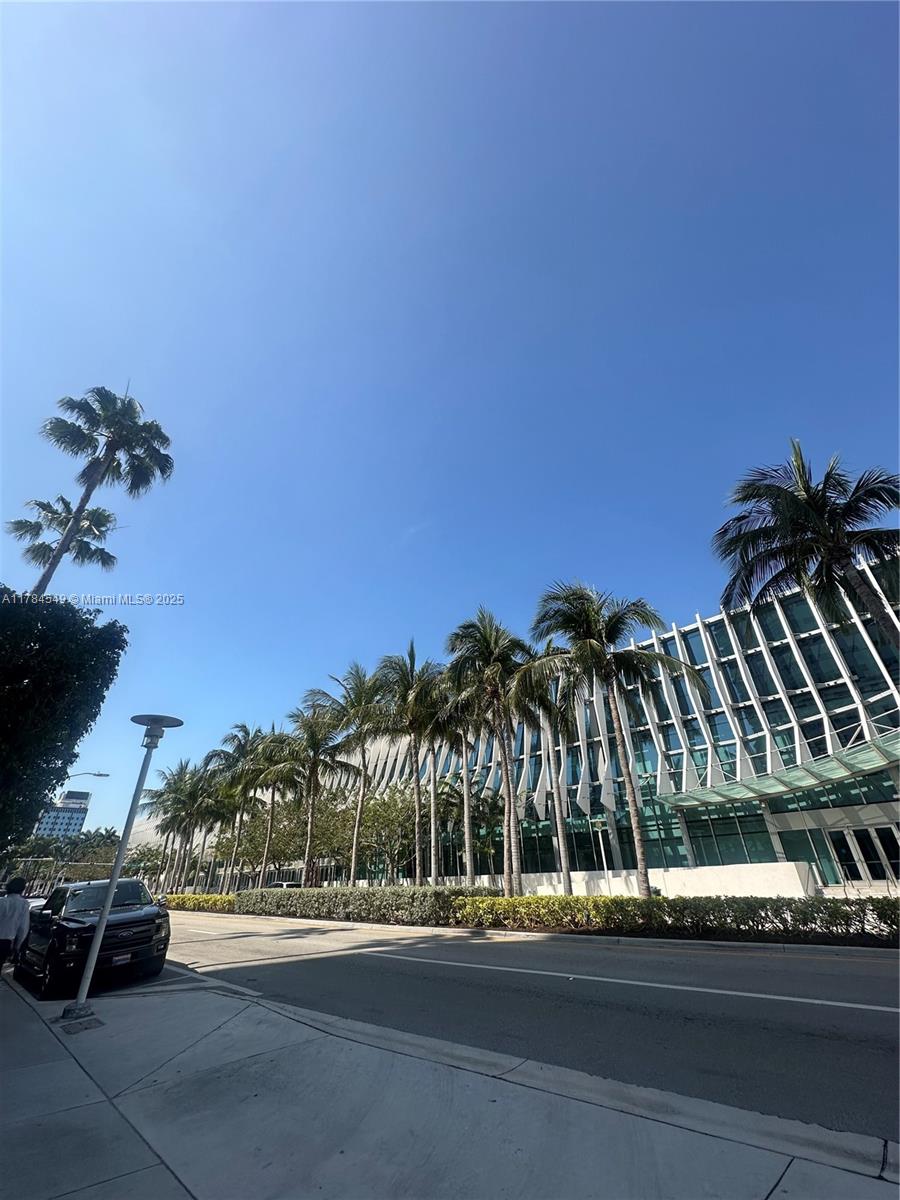 OCTAGON TOWERS I CONDO - Residential Lease