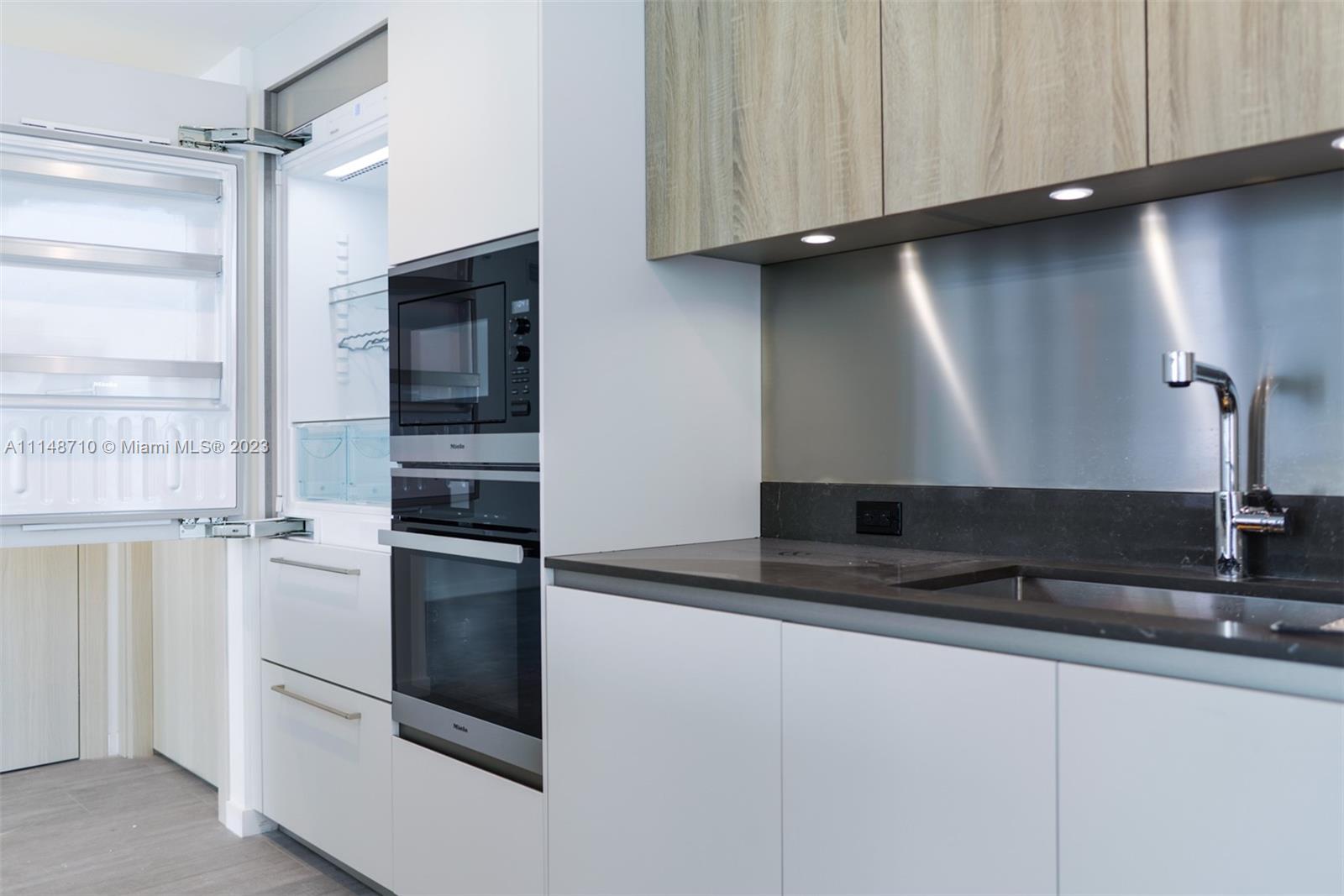 Brickell Flatiron - Residential