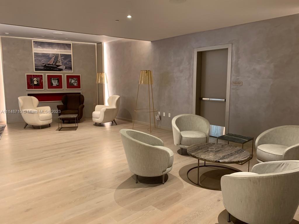 Brickell Flatiron - Residential