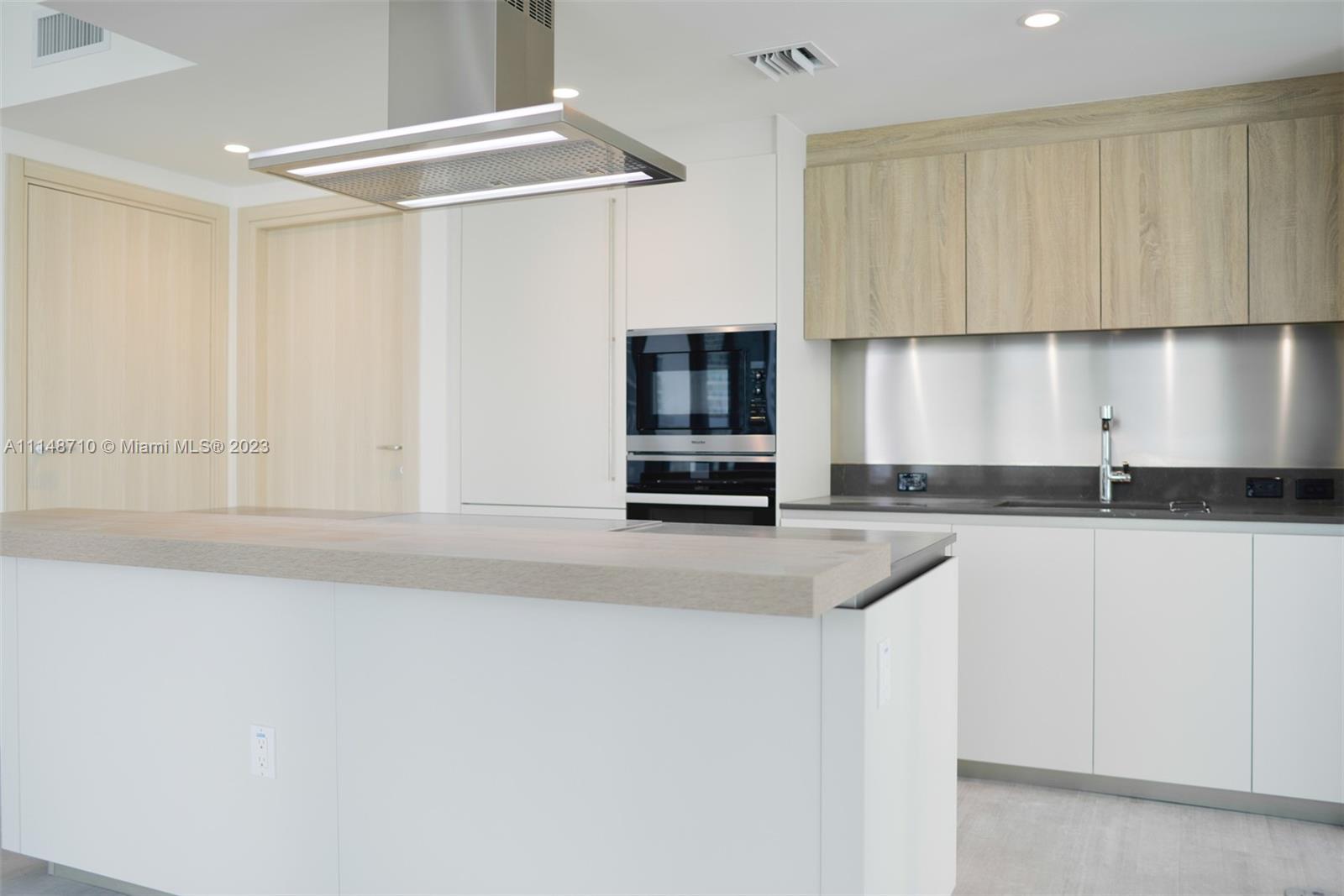Brickell Flatiron - Residential