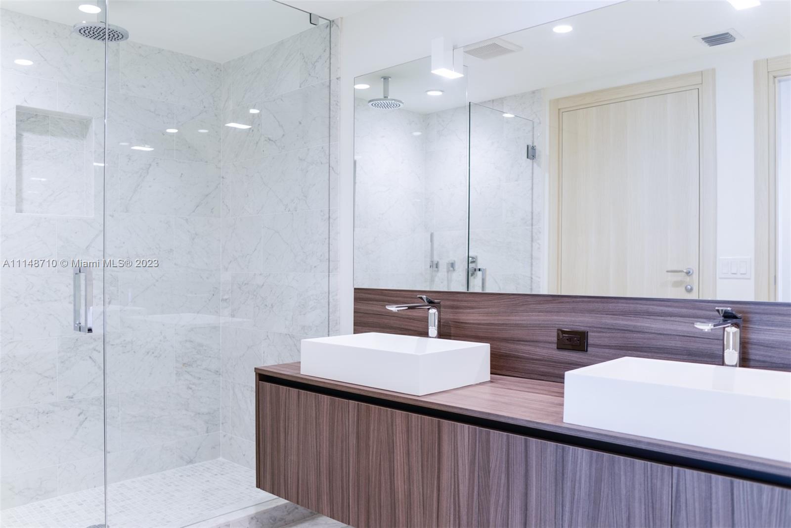 Brickell Flatiron - Residential