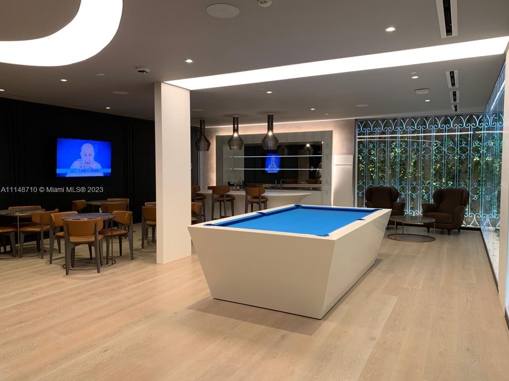Brickell Flatiron - Residential