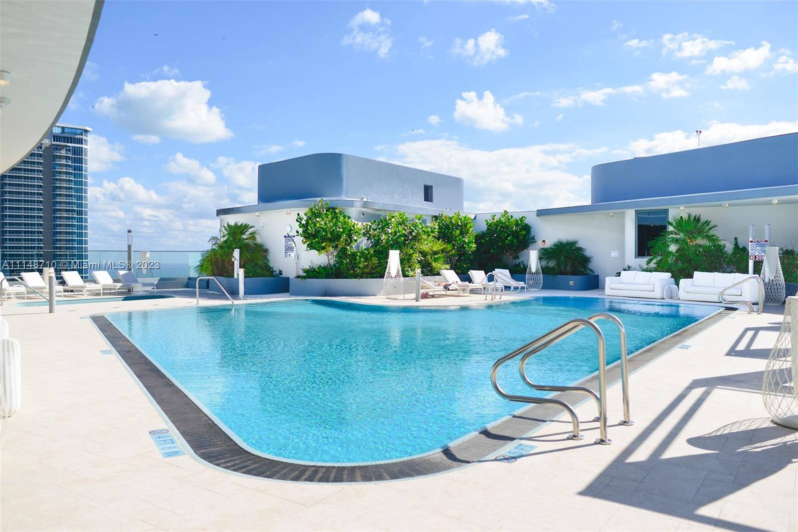 Brickell Flatiron - Residential