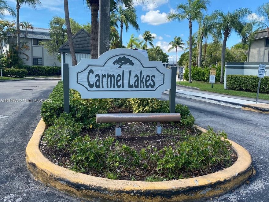 3 bdrooms 2 baths gated community, washer and dryer inside the unit,credit scoreabove 600.Good condition, tiles troughout.Available Feb 1, 2026.
10 m from Aventura Mall!!!
Close to best schools!!!